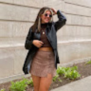 Meet your Posher, Alexea